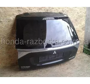 Крышка багажника Mitsubishi Outlander