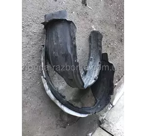Подкрыльник передний Honda CR-V 2015 год Подкрыльник передний Honda CR-V 2015 год